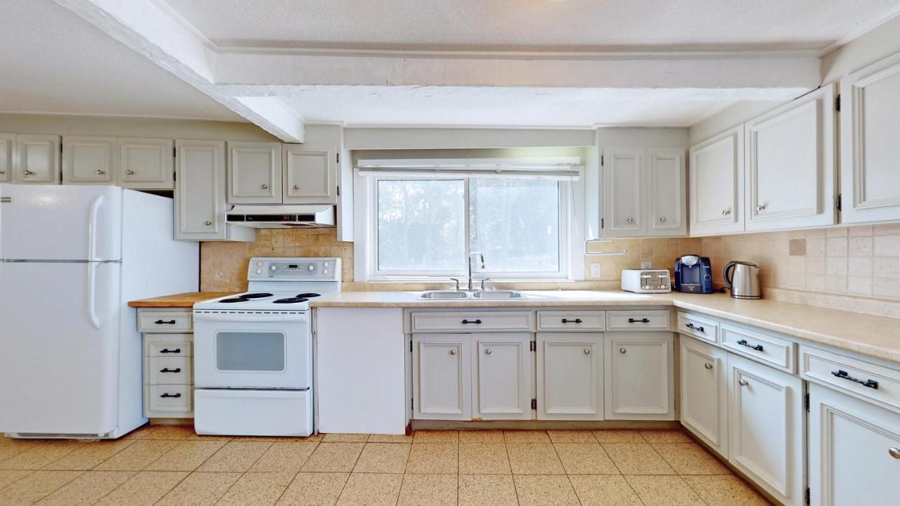 Main Beach River Retreat - Wasaga Beach 1 - Main Strip - 95 Mosley St Esterno foto