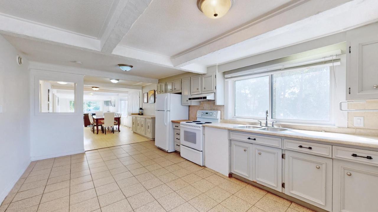 Main Beach River Retreat - Wasaga Beach 1 - Main Strip - 95 Mosley St Esterno foto