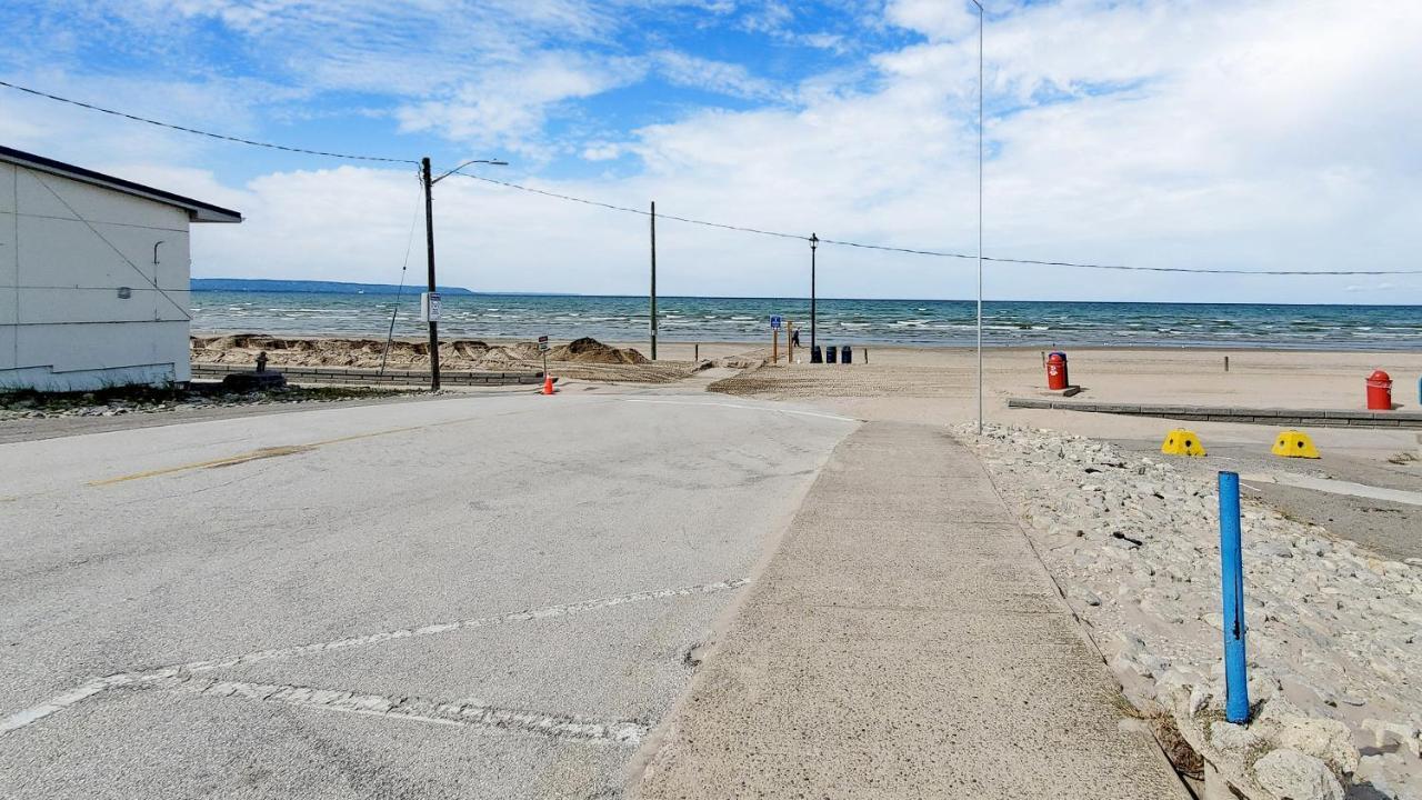 Main Beach River Retreat - Wasaga Beach 1 - Main Strip - 95 Mosley St Esterno foto