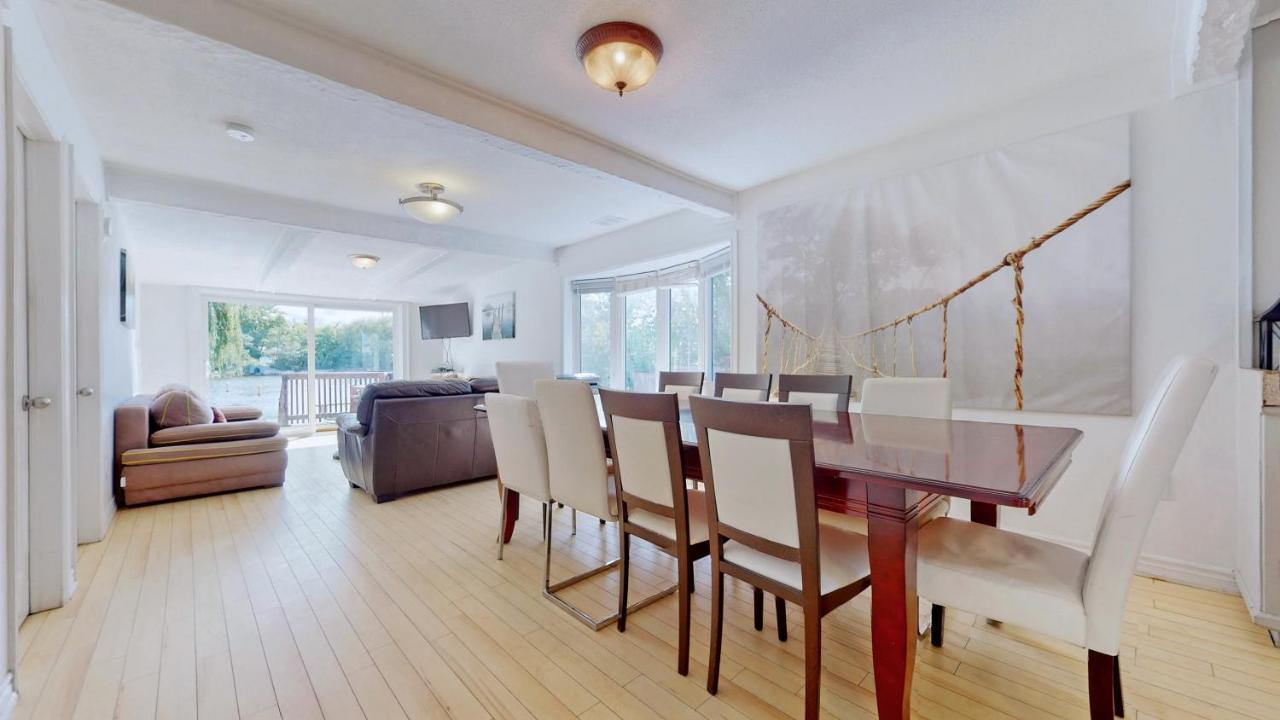 Main Beach River Retreat - Wasaga Beach 1 - Main Strip - 95 Mosley St Esterno foto