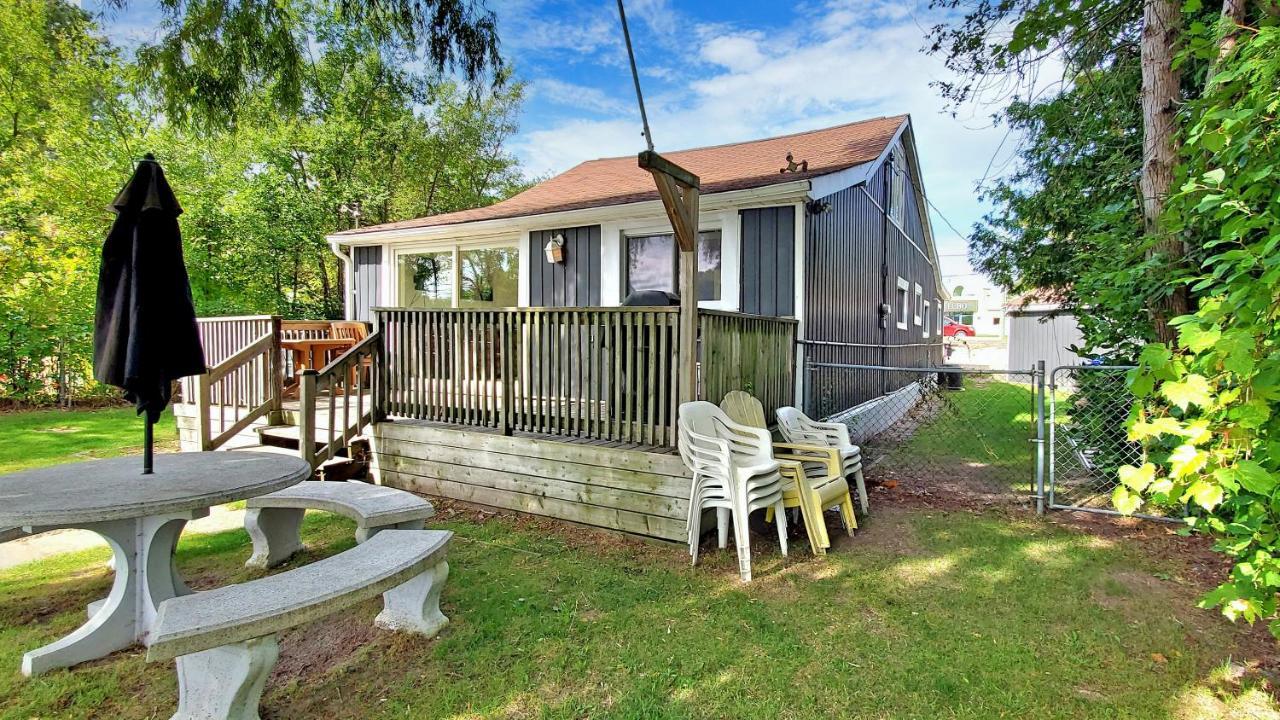 Main Beach River Retreat - Wasaga Beach 1 - Main Strip - 95 Mosley St Esterno foto