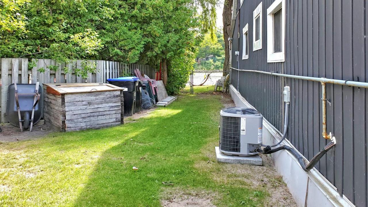 Main Beach River Retreat - Wasaga Beach 1 - Main Strip - 95 Mosley St Esterno foto