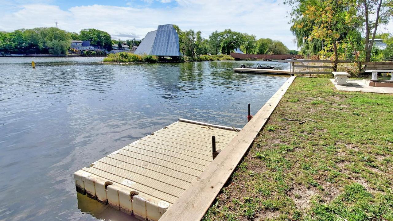 Main Beach River Retreat - Wasaga Beach 1 - Main Strip - 95 Mosley St Esterno foto